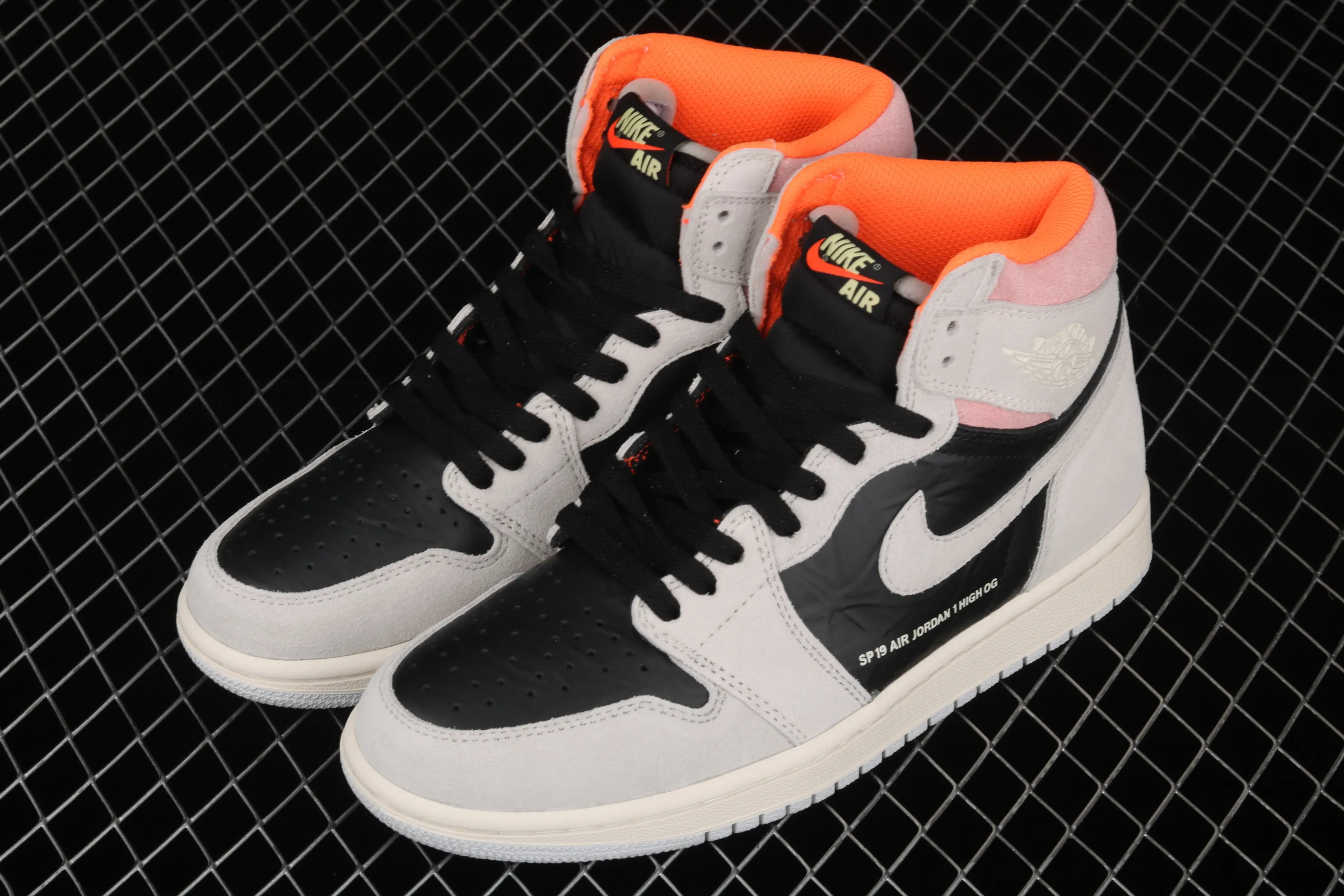 All categories Air Jordan Jordan series basketball shoes Air Jordan 1 High X version Air Jordan 1 "Neutral Grey" AJ1 Joe 1 gray pink suede/dirty pink 555088-018